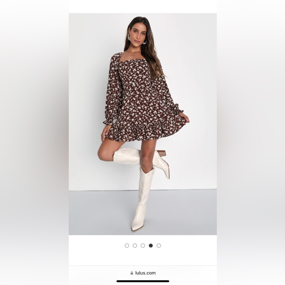 Lulus Brown Floral Print Longsleeve Dress - Mini. Never worn! Size Medium